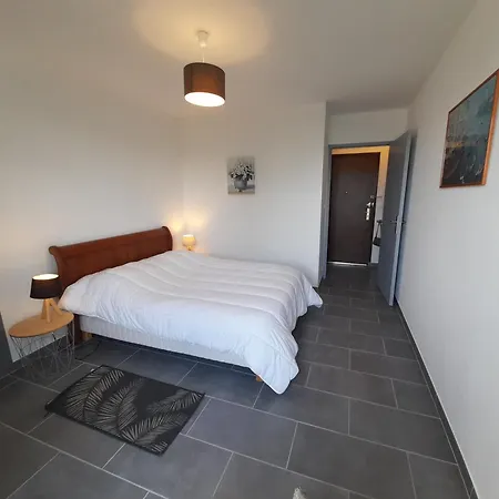 T2 Lumineux Avec Wi-fi Au Centre De - Fr-1-541-124 * 라로슈포세이